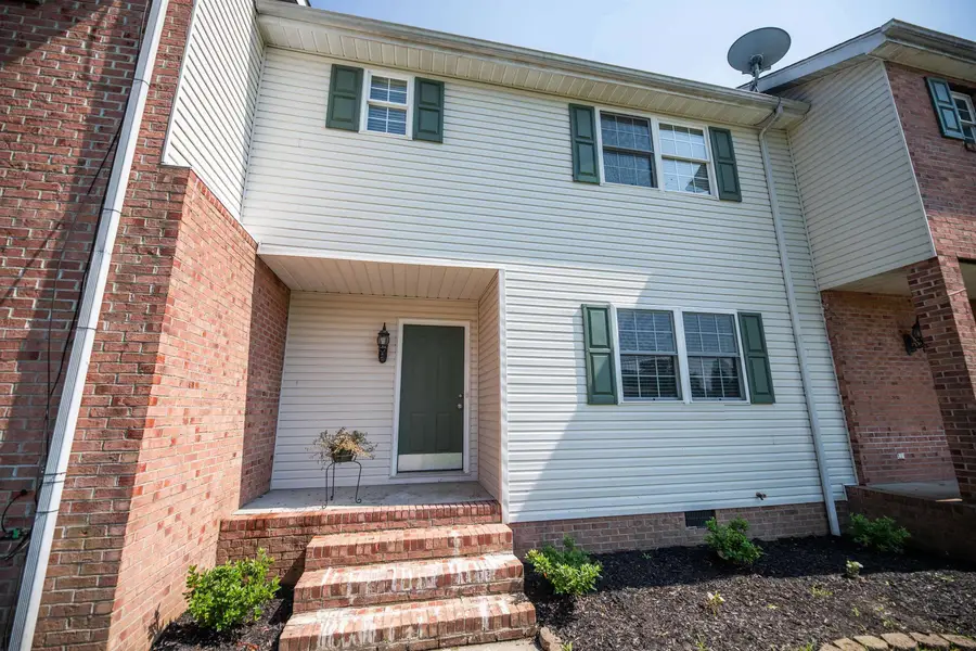 6322 Aracoma Rd, Huntington, WV 25705 - Image #3