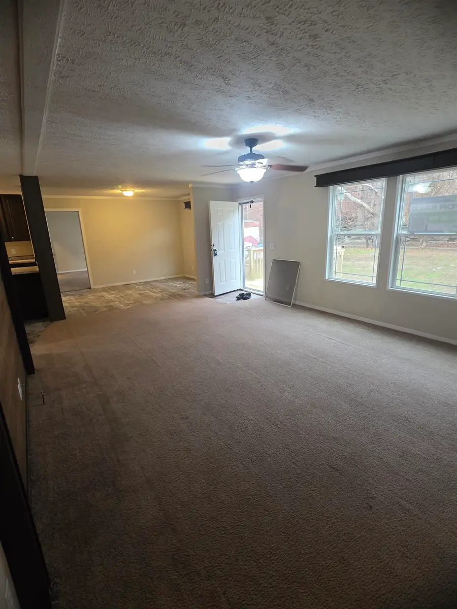 35 Lakeshore Drive, Chapmanville, WV 25508 - Image #3