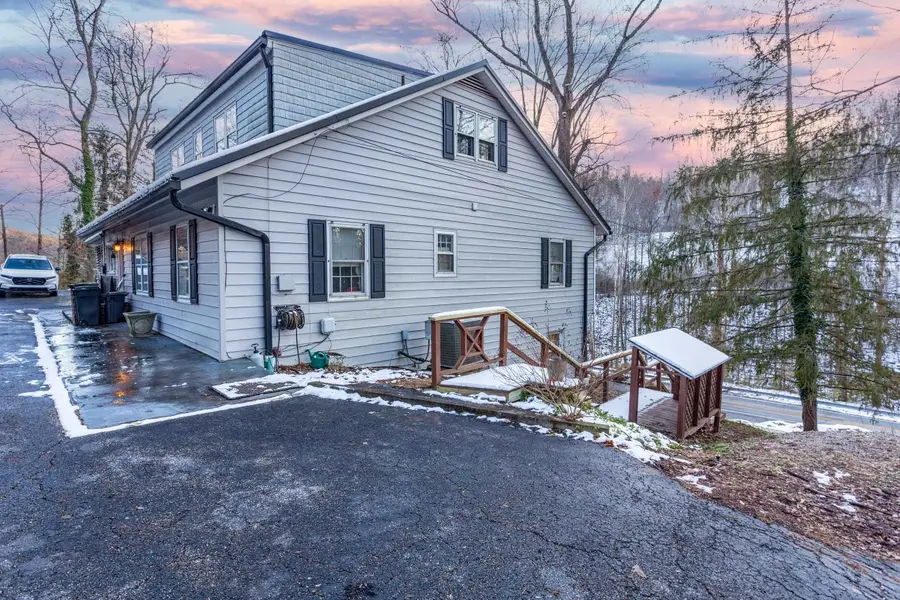 2082 Miller Road, Huntington, WV 25701 - Image #3