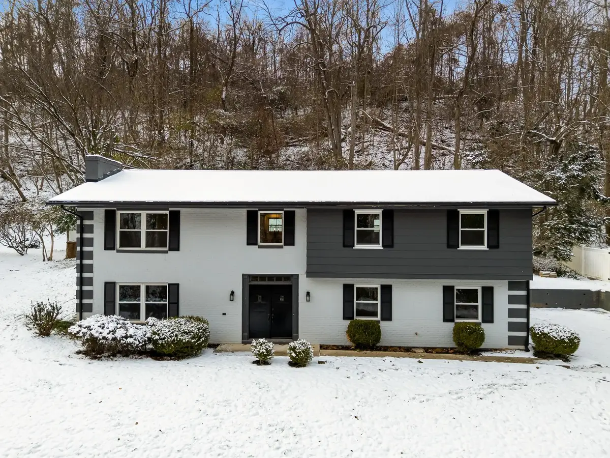 5 Cavalier Drive, Huntington, WV 25701 - Image #1