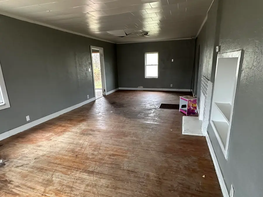 1950 Jefferson Avenue, Huntington, WV 25704 - Image #2