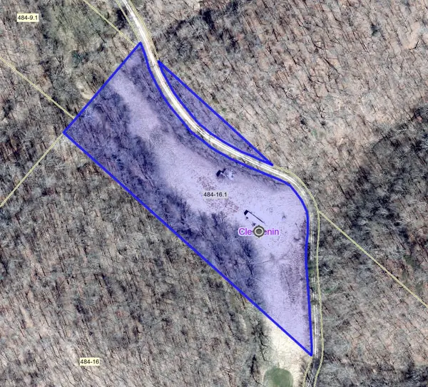 1007 Dry Branch Lane, Apple Grove, WV 25502