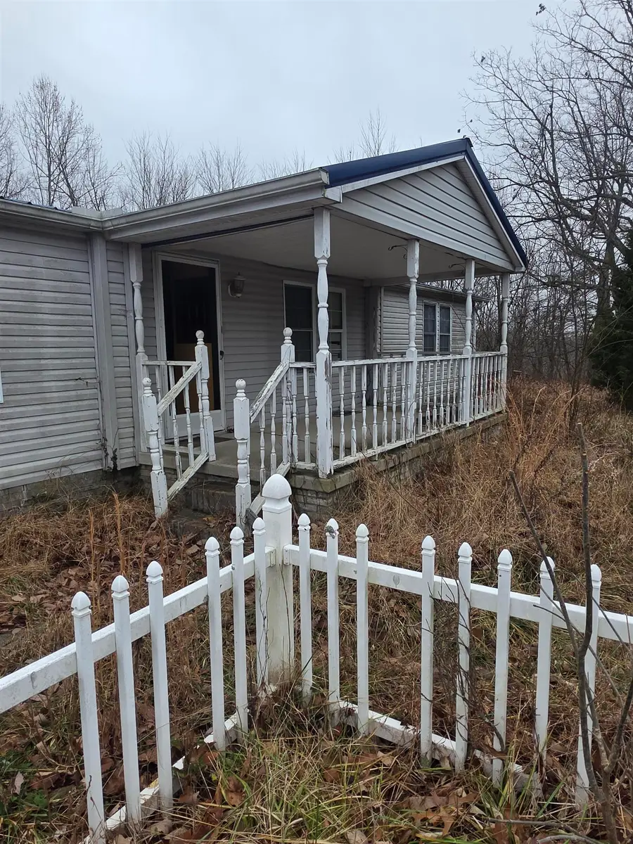 60 Banker Road, Olive Hill, KY 41164 - Image #2