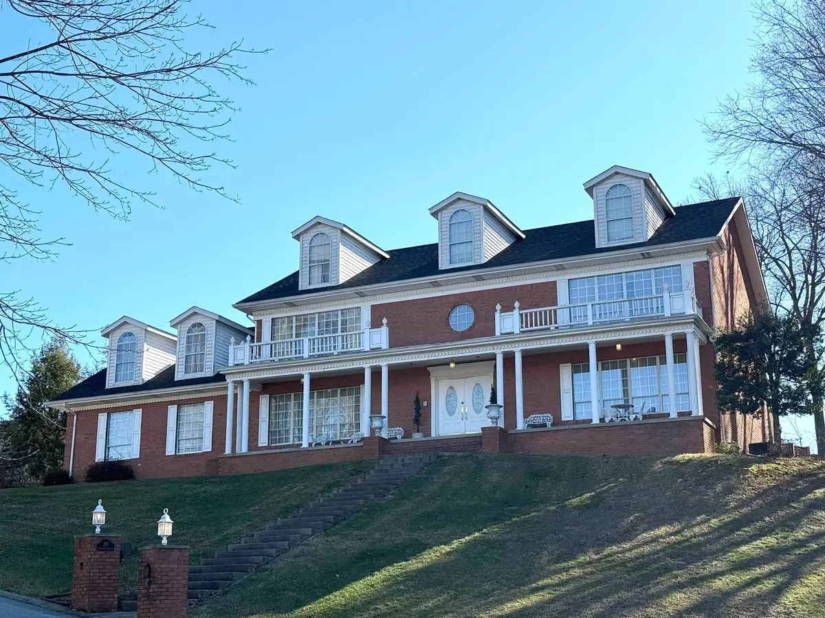 165 Stamford Drive, Huntington, WV 25705 - Image #1