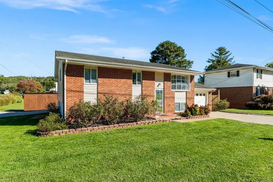 583 DAVIS CREEK ROAD, Barboursville, WV 25504 - Image #2