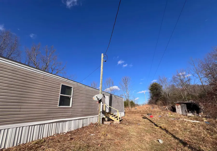 473 Island Run, Spencer, WV 25276 - Image #3