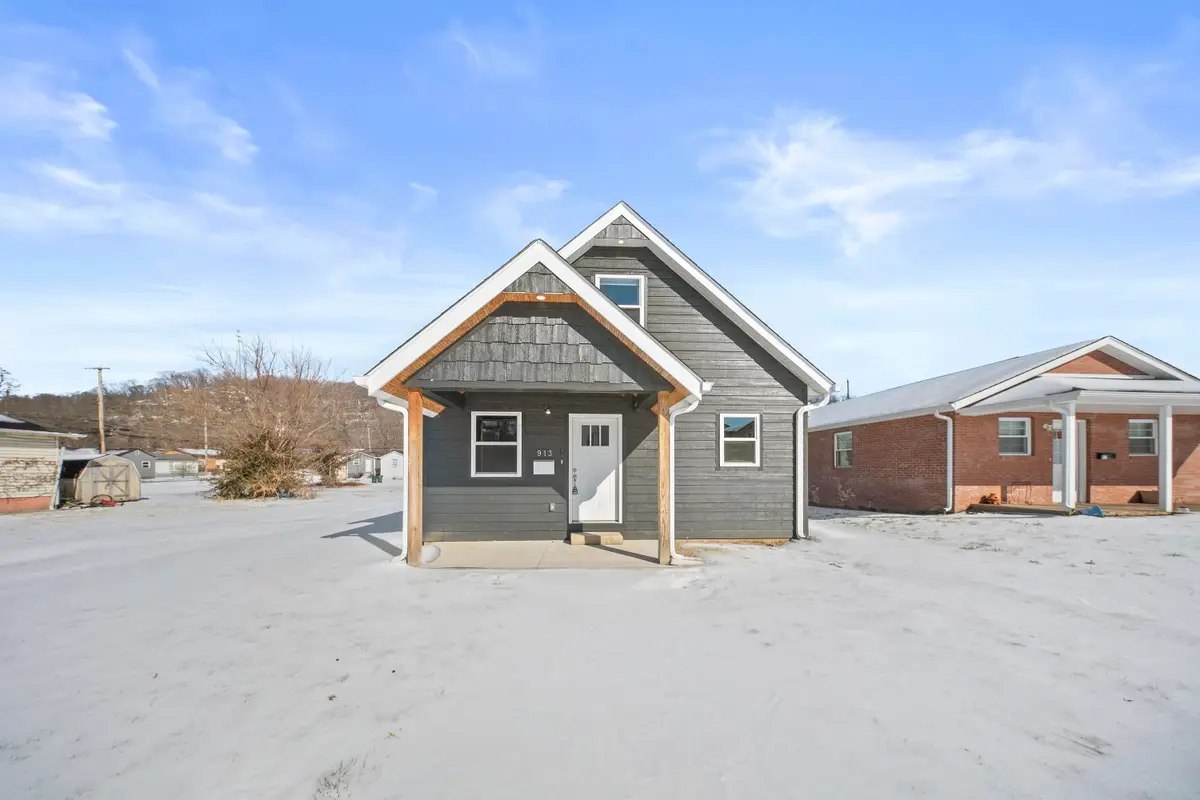 913 South 8th Street, Ironton, OH 45638 - #1