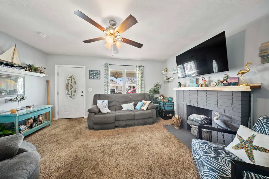 818 15th Street, Kenova, WV 25530 - #3