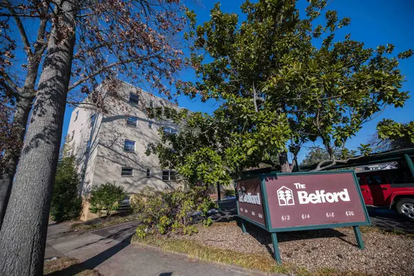 612 11th Ave Apt 1B, Huntington, WV 25701