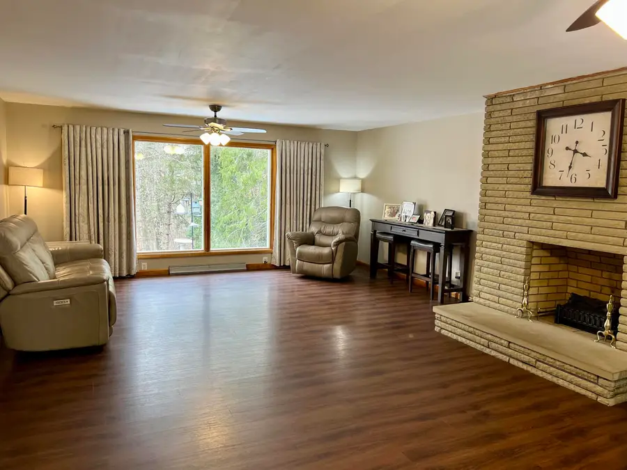 156 Nelson Court, Milton, WV 25541 - #2