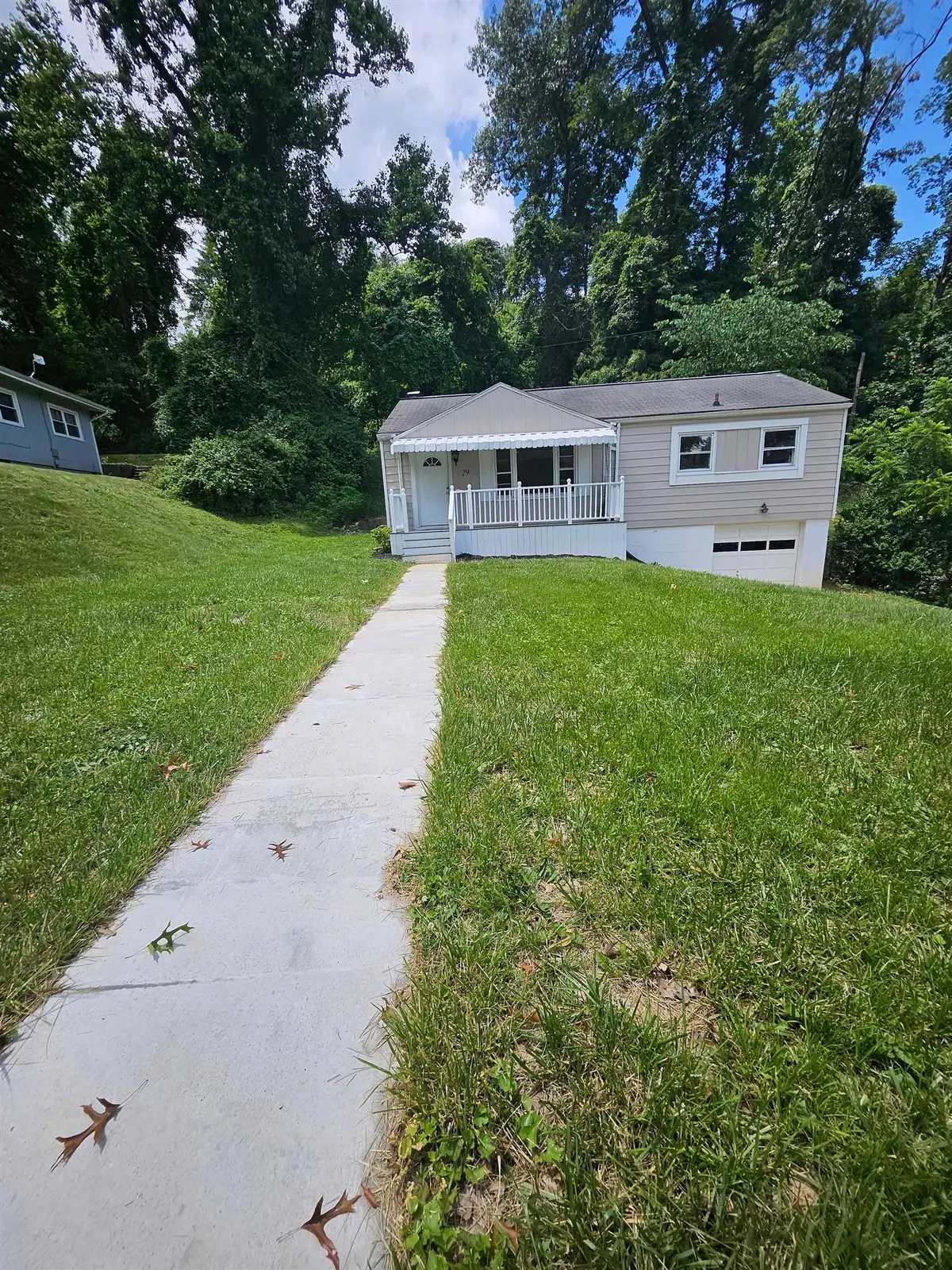 29 S Queens Court, Huntington, WV 25705 - #1