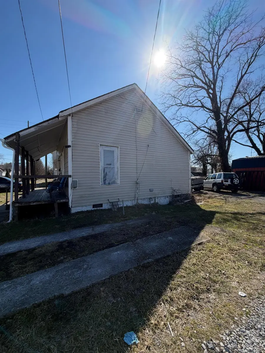 745 21st Street, Huntington, WV 25703 - #2