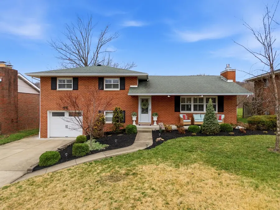 564 Fairwood Road, Huntington, WV 25705 - #2