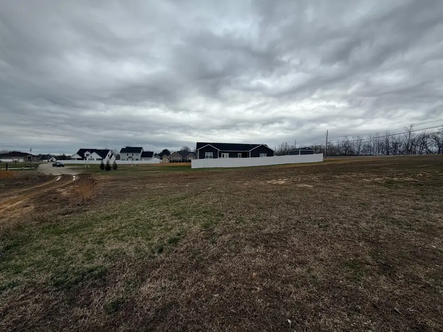 249 Castlegate Dr, Ona, WV 25545 - #2