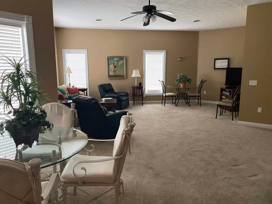 247 Longwood Rd, Huntington, WV 25705 - #2