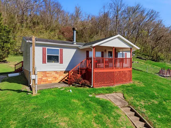 430 Sanns Drive, Lesage, WV 25537