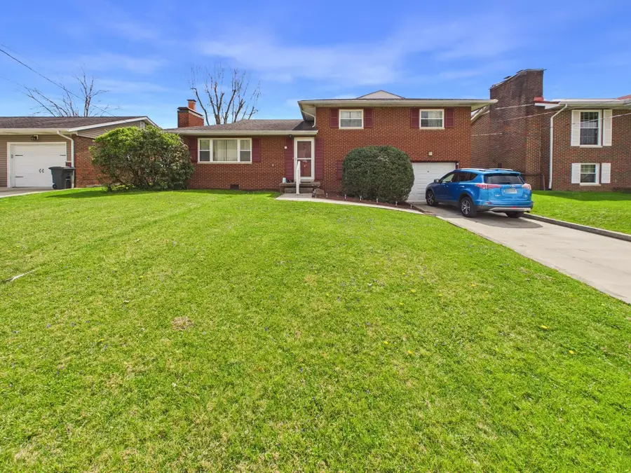 589 Fairwood Road, Huntington, WV 25705 - #3