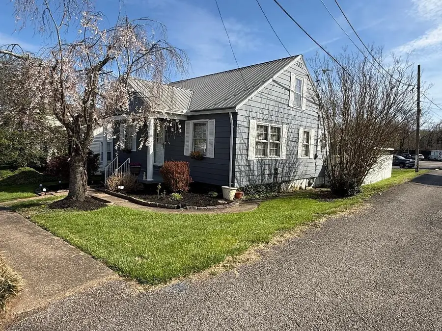 1105 B Street, Ceredo, WV 25507 - #3