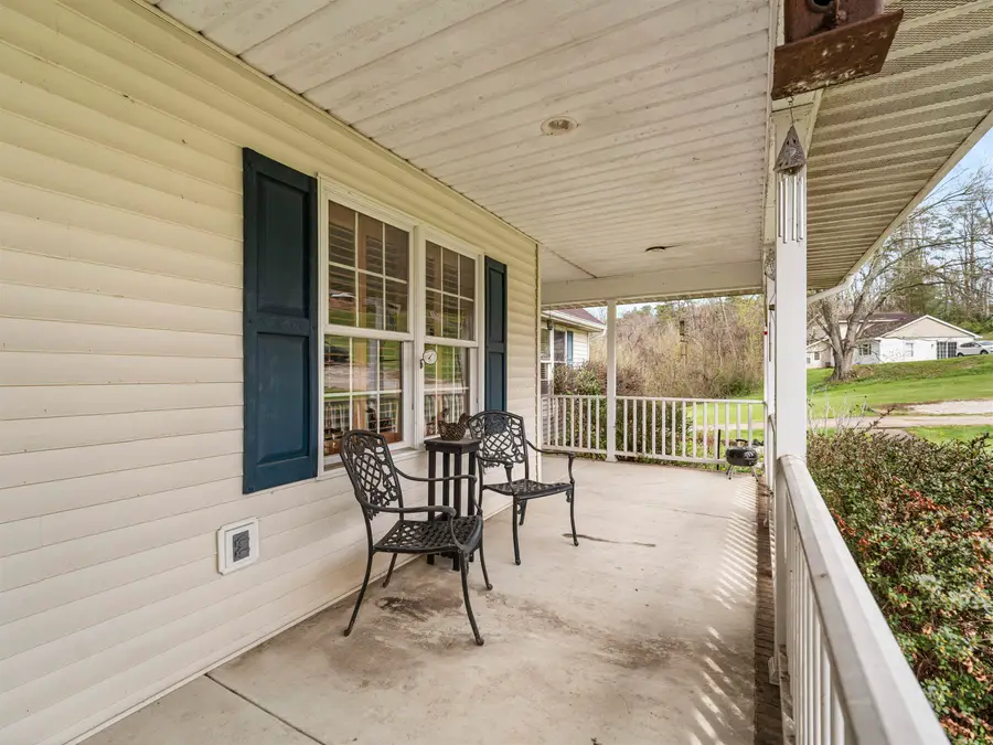 260 Trenol Heights, Milton, WV 25541 - #2