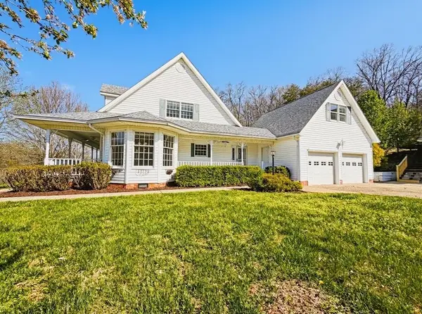 2820 Foxhunters Road, Flatwoods, KY 41139