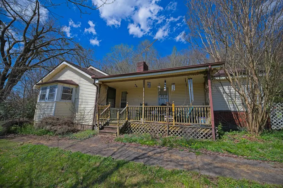 111 Sam Collins Rd, Huntington, WV 25702 - #2