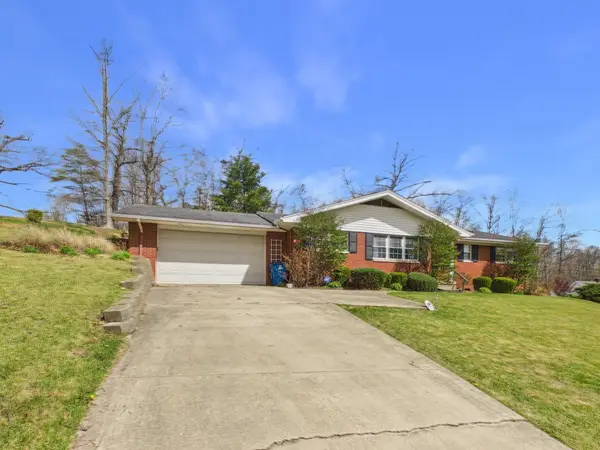 415 Redbud Drive, Ashland, KY 41102