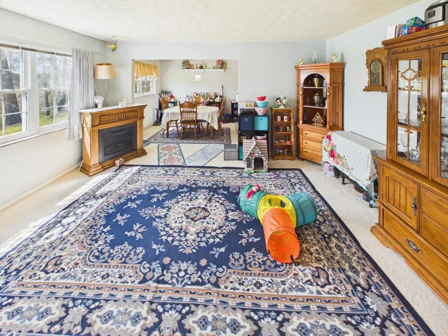 415 Redbud Drive, Ashland, KY 41102 - #3