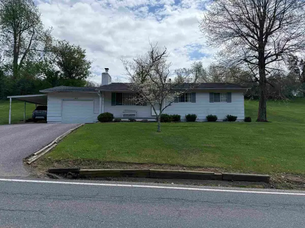 1319 Green Valley Road, Huntington, WV 25701