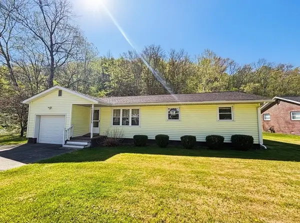 5462 16th Street Road, Huntington, WV 25701