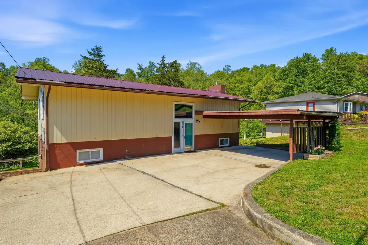 129 Westwood Lane, Huntington, WV 25704 - #1