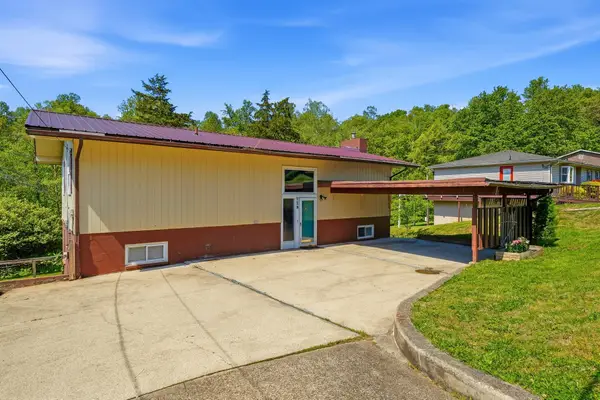 129 Westwood Lane, Huntington, WV 25704
