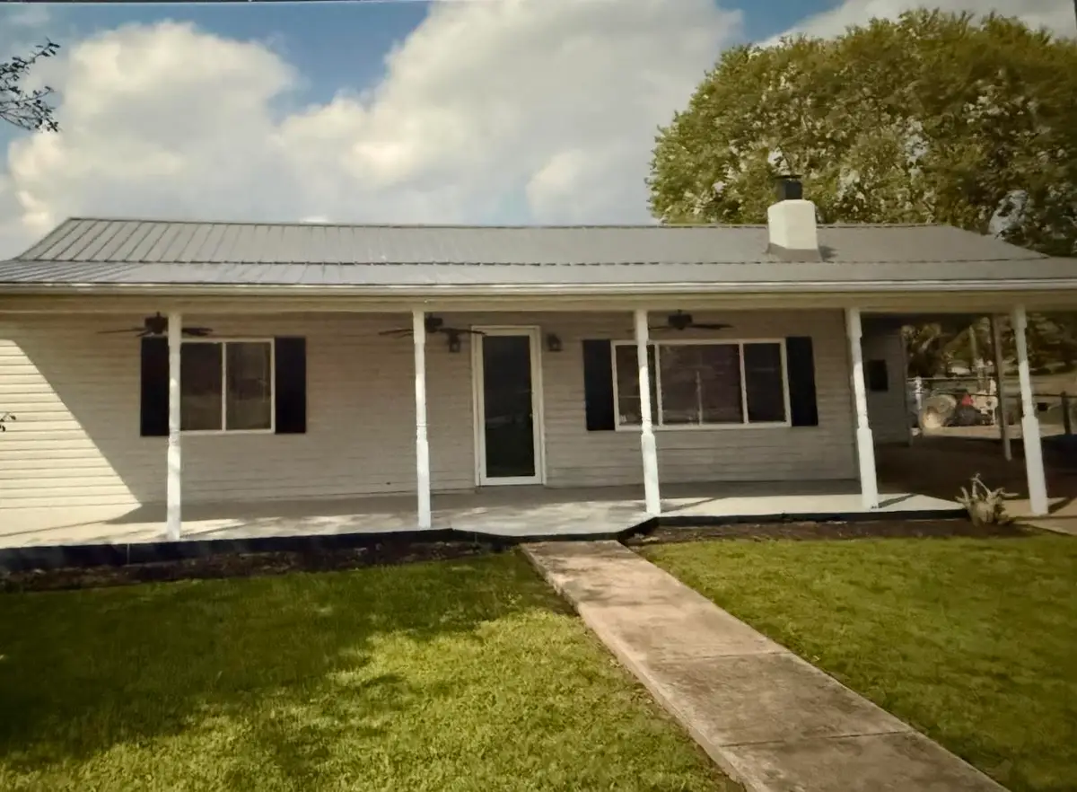 186 Ferry St, Prichard, WV 25555 - #1