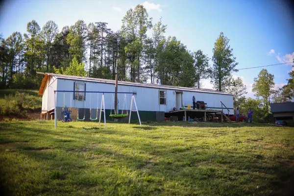 4136 Bryan Creek Road, Glenwood, WV 25520