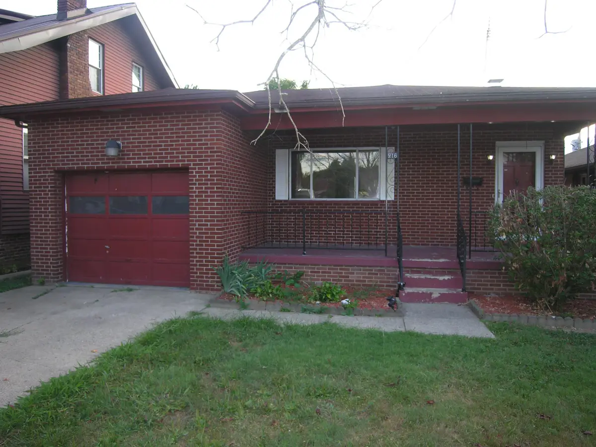 216 W 32nd Street, Huntington, WV 25704 - #1
