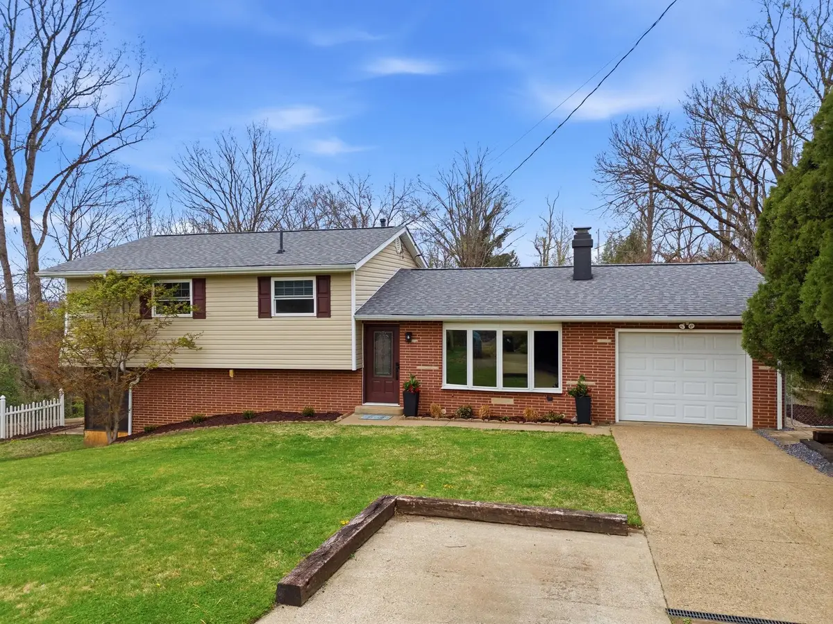 208 Childers Court, Huntington, WV 25705 - #1