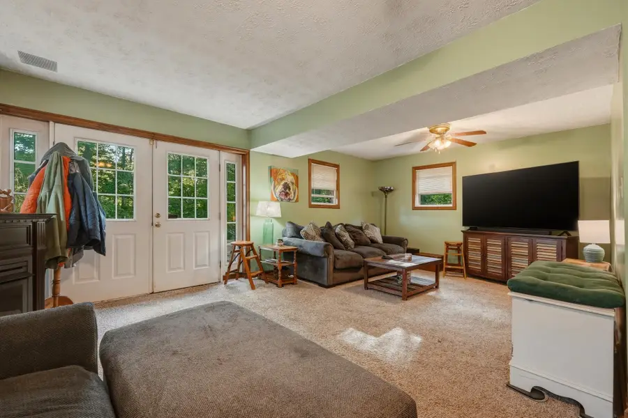 55 Meixsell Road, Huntington, WV 25704 - #3