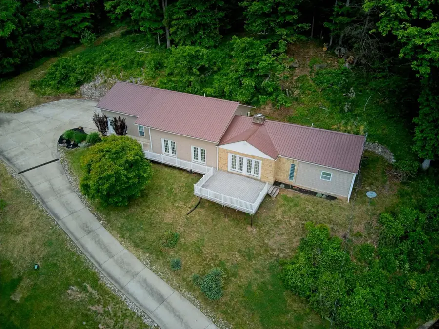 2086 Miller Drive, Huntington, WV 25701 - #2