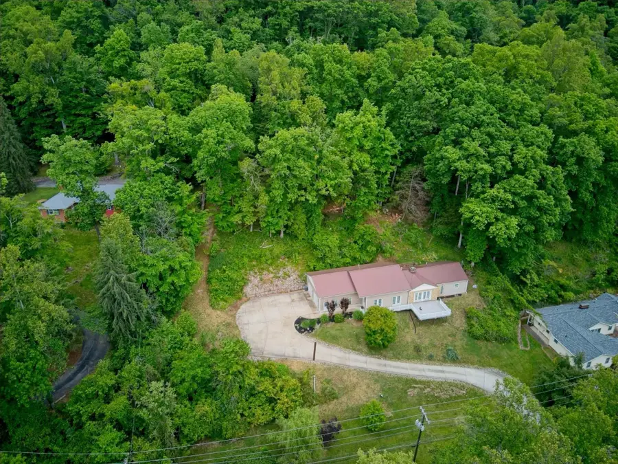 2086 Miller Drive, Huntington, WV 25701 - #3