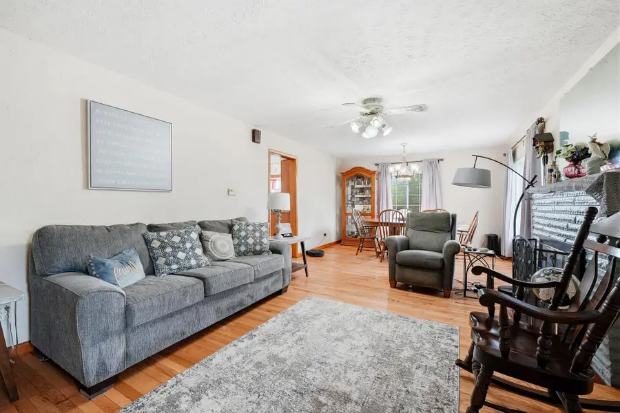 46 Thomas Avenue, Huntington, WV 25705 - #3