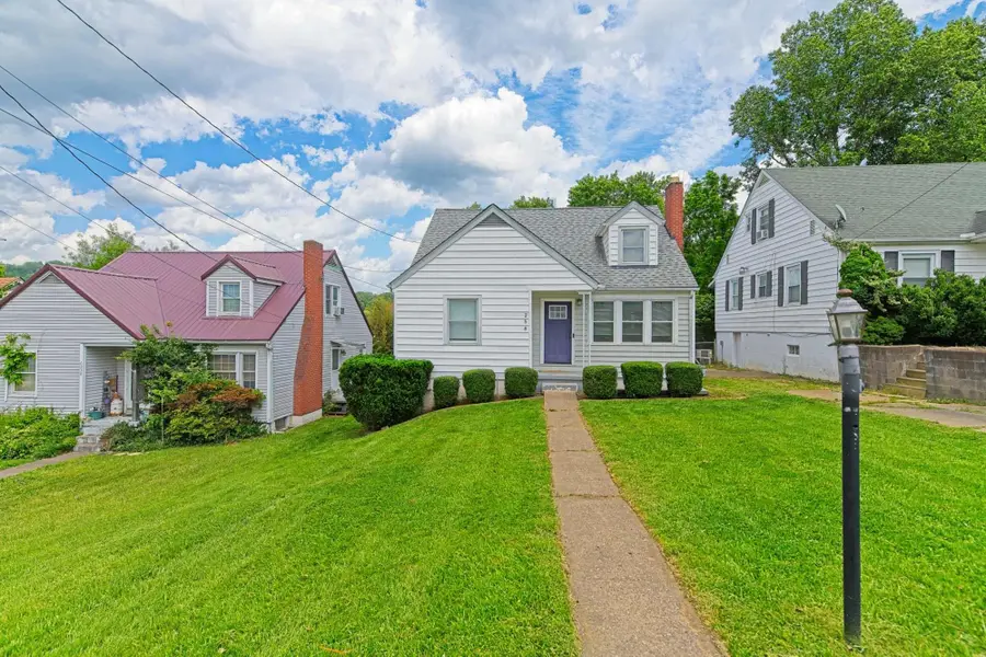 258 East Gate Road, Huntington, WV 25705 - #3