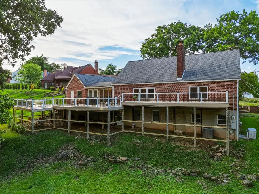 2823 Roseneath Road, Huntington, WV 25705 - #3
