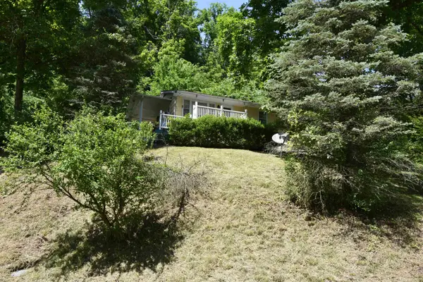 1866 County Rd 31, Chesapeake, OH 45619