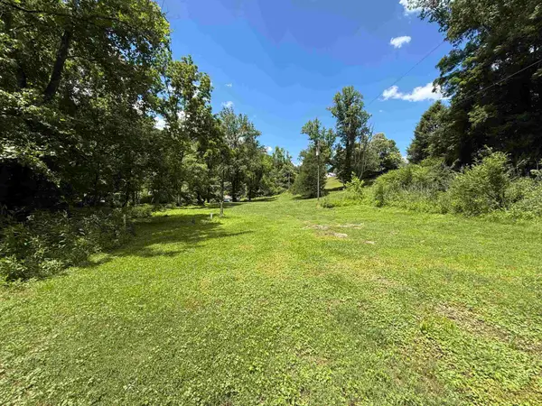 1215 County Highway 3/04, Danville, WV 25053