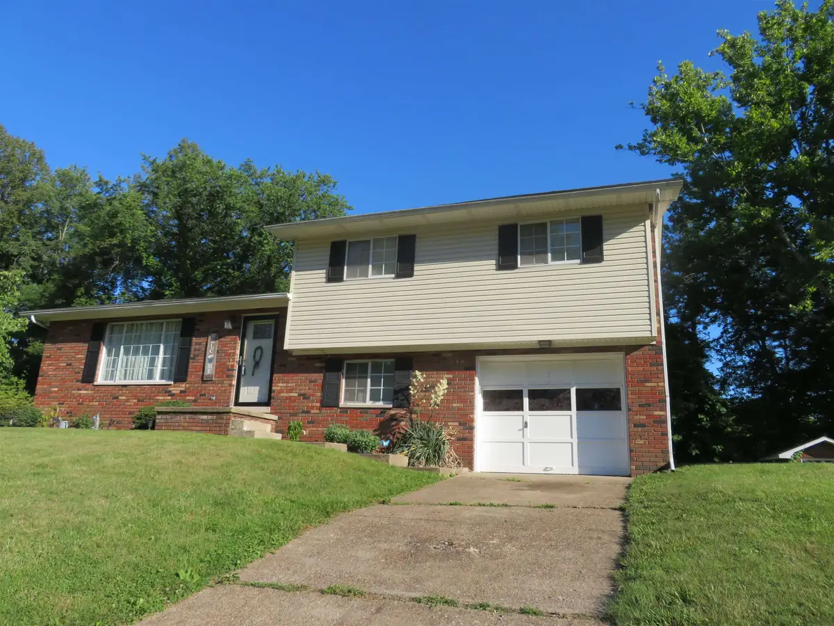 2216 AVINELL DRIVE, Milton, WV 25541 - #1