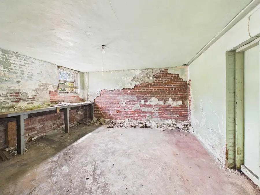 52 W 6th Ave, Huntington, WV 25701 - #2