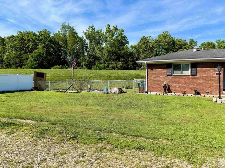 1007 N 5th, Ironton, OH 45638 - #2