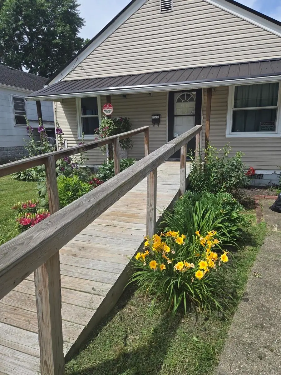 302 W 9th Street West, Huntington, WV 25704 - #2