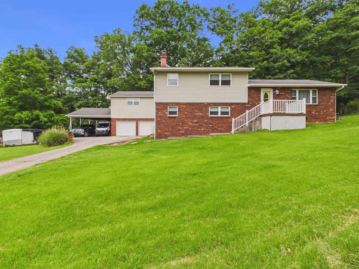 105 May Dr., Huntington, WV 25704 - #1