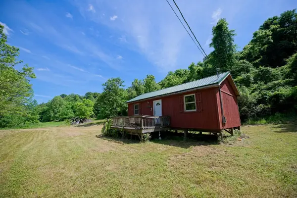 13272 Crab Creek Rd, Southside, WV 25187