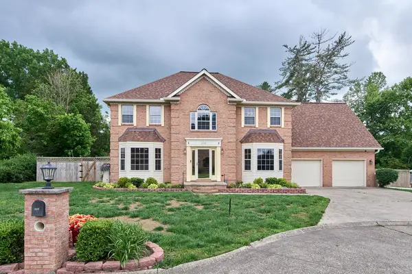 202 Pleasant Valley, Hurricane, WV 25526